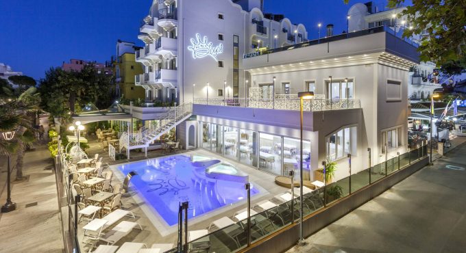 Hotel Royal